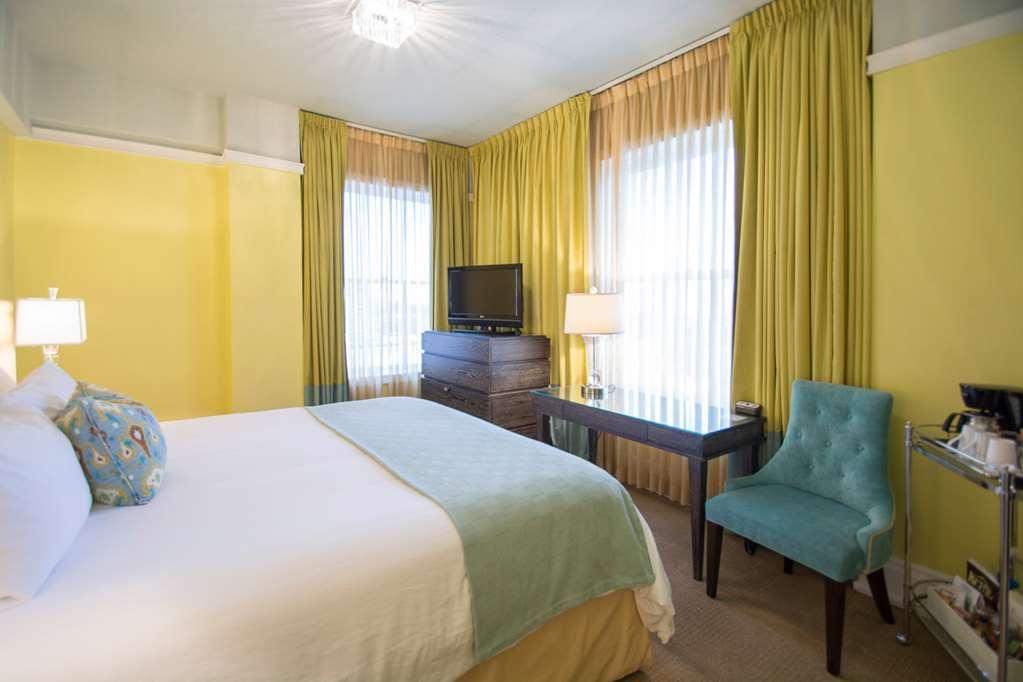 Hotel Deluxe Portland Room photo